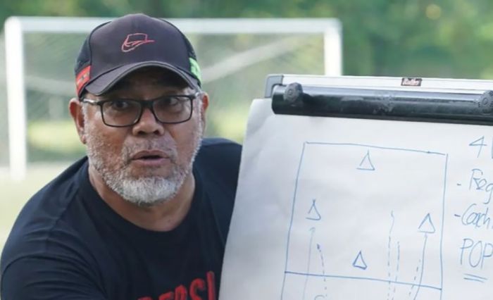 Iwan Setiawan Gantikan Adnan Mahing Tukangi Persibo Iwan Setiawan Gantikan Adnan Mahing Tukangi Persibo