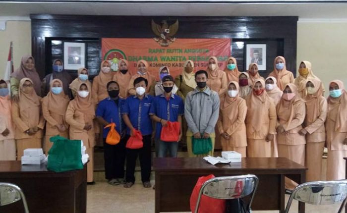 Diskominfo Sumenep Kembali Bagikan Bansos Ramadan 1442 Hijriah Diskominfo Sumenep Kembali Bagikan Bansos Ramadan 1442 Hijriah