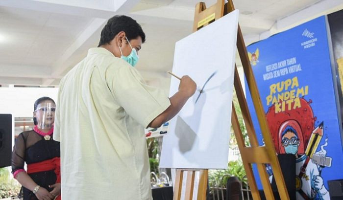 Buka Wisata Seni Rupa Virtual, Wali Kota Kediri Minta Seniman Terus Berkarya Buka Wisata Seni Rupa Virtual, Wali Kota Kediri Minta Seniman Terus Berkarya