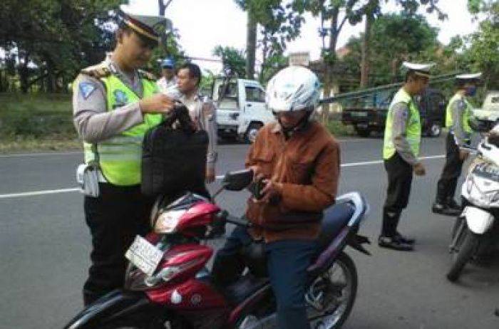 Seminggu, 1.586 Pelanggar Lalin di Ponorogo Ditilang Seminggu, 1.586 Pelanggar Lalin di Ponorogo Ditilang