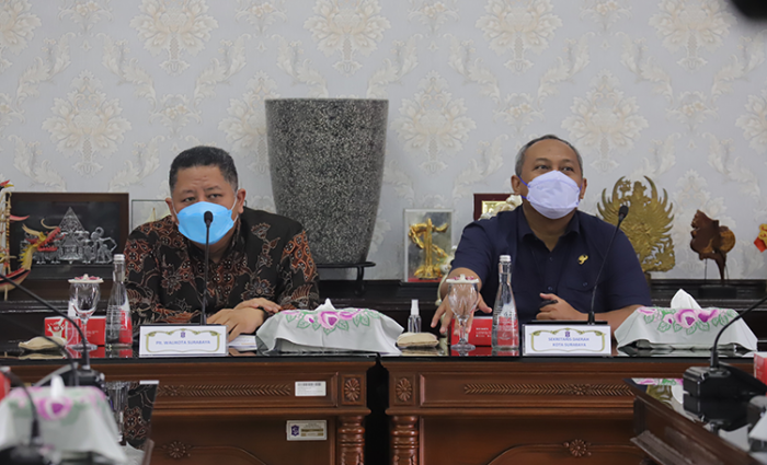 Pemkot Surabaya Bakal Terima 33.420 Vaksin Covid-19 Pemkot Surabaya Bakal Terima 33.420 Vaksin Covid-19