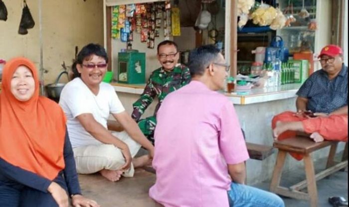 Ciptakan Kondusivitas, Babinsa Semampir Surabaya Sinergi dengan Masyarakat Ciptakan Kondusivitas, Babinsa Semampir Surabaya Sinergi dengan Masyarakat