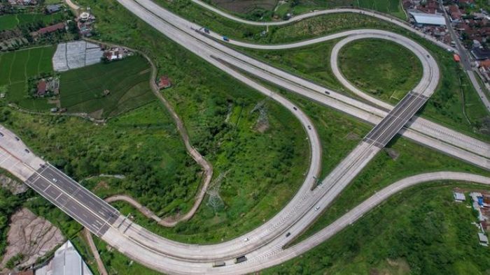 7 Ruas Tol Jawa dan 2 Ruas Tol Sumatera Dibuka Secara Gratis Selama Libur Nataru 7 Ruas Tol Jawa dan 2 Ruas Tol Sumatera Dibuka Secara Gratis Selama Libur Nataru