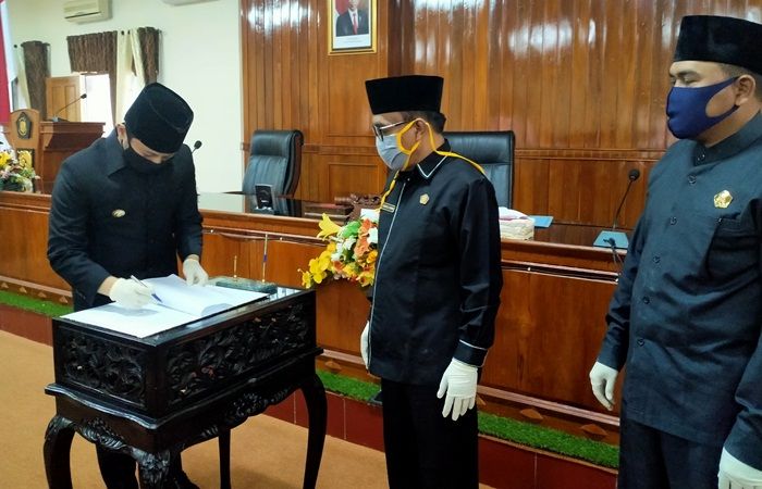 Laporan Banggar DPRD Trenggalek atas Raperda tentang Pelaksanaan APBD 2019 Laporan Banggar DPRD Trenggalek atas Raperda tentang Pelaksanaan APBD 2019