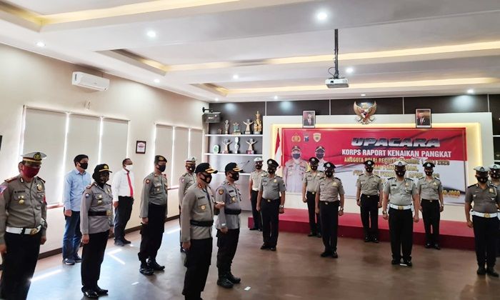 27 Personel Polres Batu Naik Pangkat, Upacara Dilakukan Secara Virtual 27 Personel Polres Batu Naik Pangkat, Upacara Dilakukan Secara Virtual