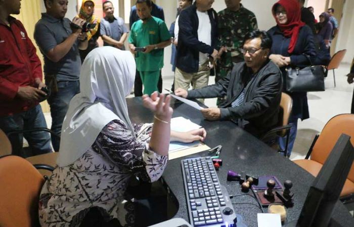 Usai Perayaan Malam Tahun Baru 2018, Bupati Sambari Sidak Pasien di RSUD