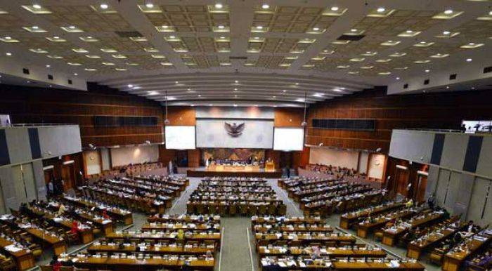 Mikrofon DPR Rp Senilai Rp 32,7 M Mendadak Mati Mikrofon DPR Rp Senilai Rp 32,7 M Mendadak Mati