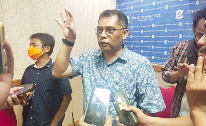 Risma Teken Perwali PSBB Surabaya, Begini Penerapan dan Sanksinya
