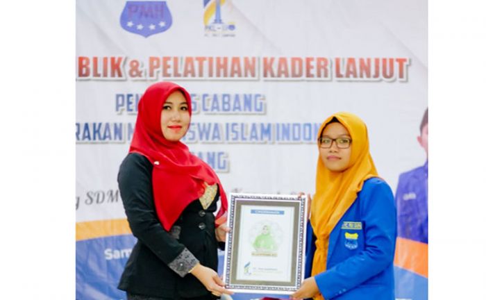 Ning Lia: Pemuda Harus Mampu Beradaptasi dengan Perkembangan Zaman Ning Lia: Pemuda Harus Mampu Beradaptasi dengan Perkembangan Zaman