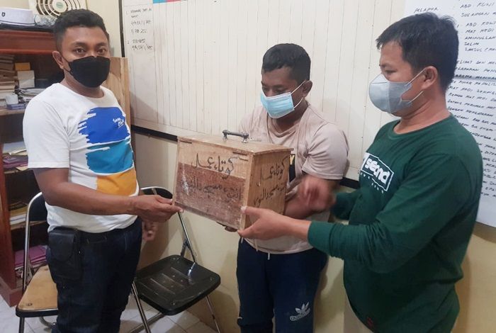 Pura-Pura Mau Salat, Maling Kotak Amal di Banyubulu Pamekasan Dibekuk Polisi Pura-Pura Mau Salat, Maling Kotak Amal di Banyubulu Pamekasan Dibekuk Polisi