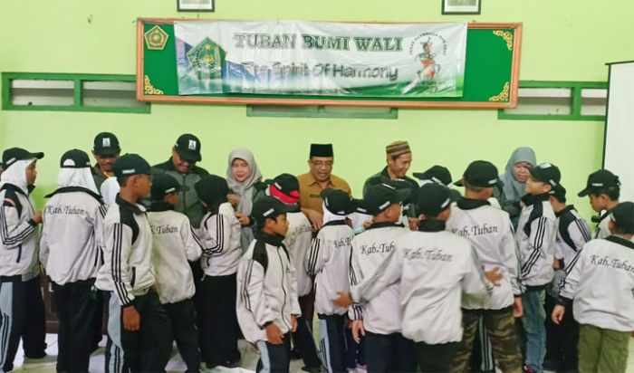 Kontingen Tuban untuk Porseni MI Tingkat Jatim Diberangkatkan Kepala Kemenag