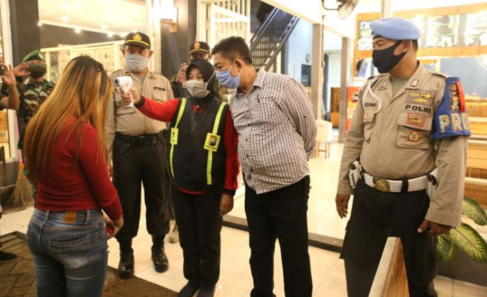 Patroli Gabungan, Polres Jombang Masih Temukan Kerumunan Massa