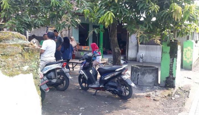 Dua Warga Sidoarjo yang Digulung Ombak Pantai Bajul Mati Akhirnya Ditemukan Dua Warga Sidoarjo yang Digulung Ombak Pantai Bajul Mati Akhirnya Ditemukan