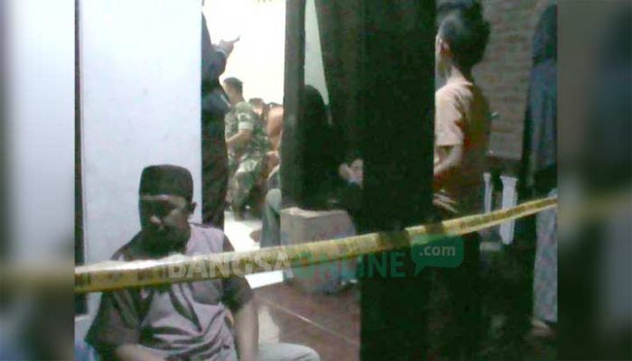Pria yang Tega Bunuh Ayah Kandungnya Sendiri di Sidoarjo, Ternyata Punya Riwayat Gangguan Jiwa Pria yang Tega Bunuh Ayah Kandungnya Sendiri di Sidoarjo, Ternyata Punya Riwayat Gangguan Jiwa