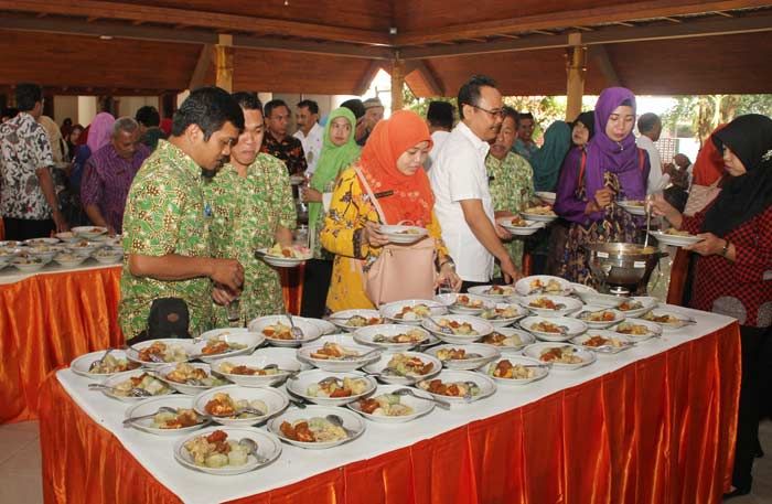 Halal Bihalal, Pemkab Sidoarjo Suguhkan 2.300 Lontong Cap Gomeh ​