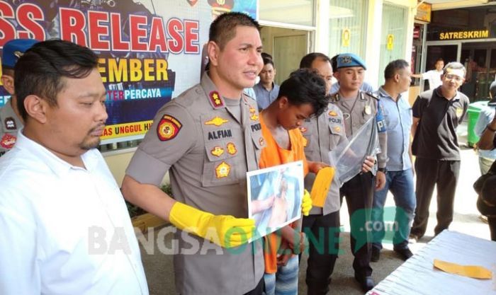 Empat DPO Pembunuhan di Puger Ditangkap, Celurit Ditemukan di Belakang Rumah Empat DPO Pembunuhan di Puger Ditangkap, Celurit Ditemukan di Belakang Rumah