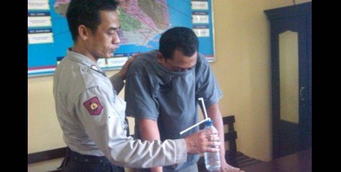 Belum Sempat Nikmati Sabu-Sabu, Supir Truk di Kediri Keburu Diringkus Belum Sempat Nikmati Sabu-Sabu, Supir Truk di Kediri Keburu Diringkus