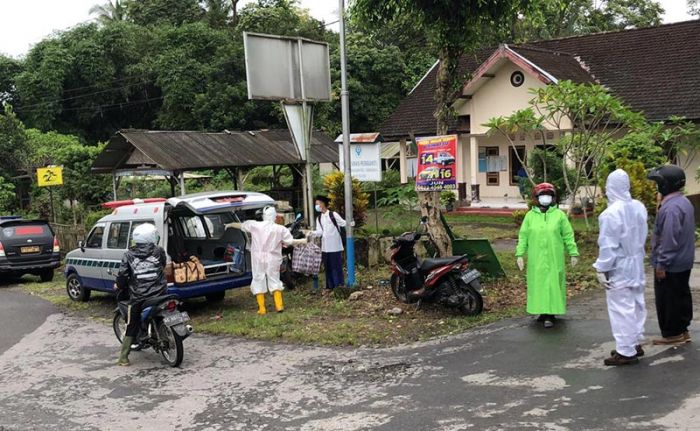 Evakuasi Santri Positif Covid-19 di Blitar Sempat Terkendala Miskomunikasi Evakuasi Santri Positif Covid-19 di Blitar Sempat Terkendala Miskomunikasi