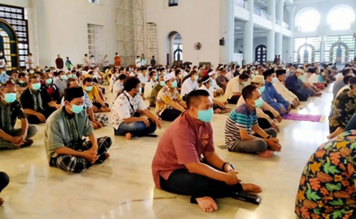 Tafsir Al-Kahfi 19-20: Teologi Lockdown untuk Tangkal Corona Sudah Ada Sejak Dulu Tafsir Al-Kahfi 19-20: Teologi Lockdown untuk Tangkal Corona Sudah Ada Sejak Dulu