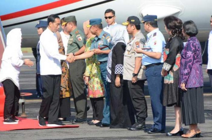 Pangkoarmada II Sambut Kedatangan Presiden RI Dalam Kunker ke Jawa Timur dan Jawa Tengah Pangkoarmada II Sambut Kedatangan Presiden RI Dalam Kunker ke Jawa Timur dan Jawa Tengah