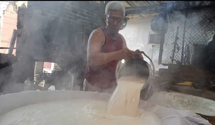 Pengrajin Tahu di Kediri Keluhkan Harga Kedelai Impor