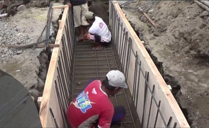 Kurangi Kawasan Kumuh, Pemkab Kediri Mulai Bangun Infrastruktur di Kampung Inggris Kurangi Kawasan Kumuh, Pemkab Kediri Mulai Bangun Infrastruktur di Kampung Inggris
