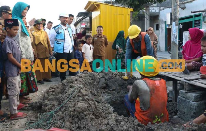 Bangun Jaringan Pipa SPAM, Langkah Bupati Gresik Atasi Air Bersih di Duduksampeyan Bangun Jaringan Pipa SPAM, Langkah Bupati Gresik Atasi Air Bersih di Duduksampeyan