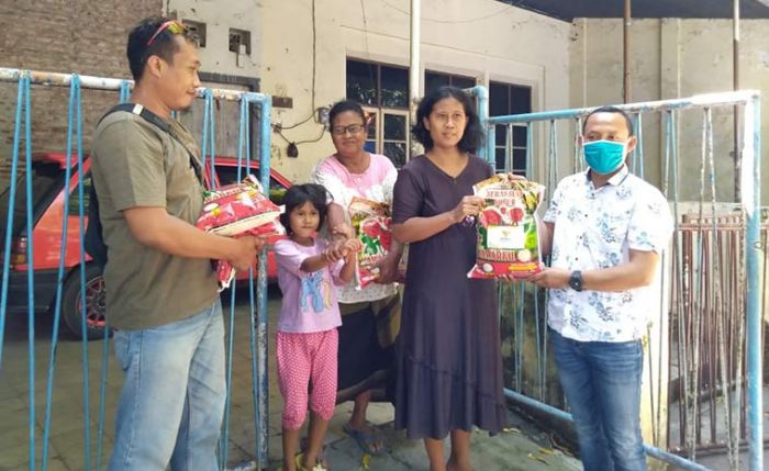 Kolaborasi dengan Baznas, KWG Bagi Zakat Kepada Warga Kurang Beruntung Kolaborasi dengan Baznas, KWG Bagi Zakat Kepada Warga Kurang Beruntung