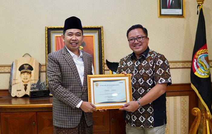 Dalam Sepekan, Gus Bupati Fawait Raih Sejumlah Penghargaan