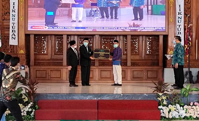 Dari Stikes Berganti Institut, IIKNU Tuban Siap Bersaing dan Go Internasional Dari Stikes Berganti Institut, IIKNU Tuban Siap Bersaing dan Go Internasional