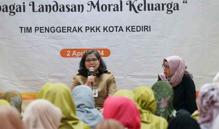 Buka Pondok Ramadan TP PKK Kota Kediri, Zanariah: Investasi Terbaik adalah Bekali Anak dengan Moral