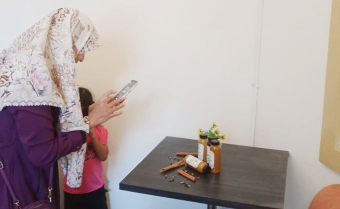 Bekali Pemasaran Produk, Puluhan Pelaku UMKM di Kota Kediri Ikuti Pelatihan Fotografi Bekali Pemasaran Produk, Puluhan Pelaku UMKM di Kota Kediri Ikuti Pelatihan Fotografi