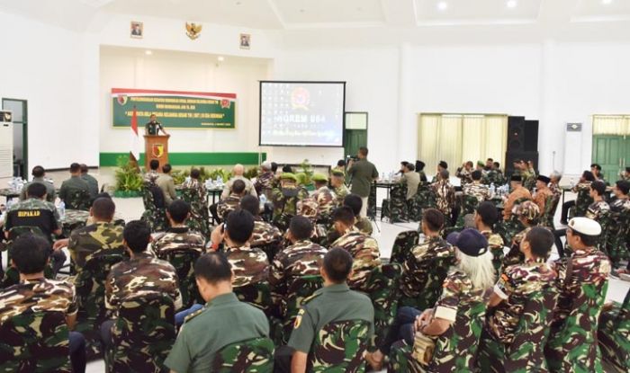 Danrem 084/Bhaskara Jaya: Tukar Informasi Melalui Komunikasi Sosial Danrem 084/Bhaskara Jaya: Tukar Informasi Melalui Komunikasi Sosial