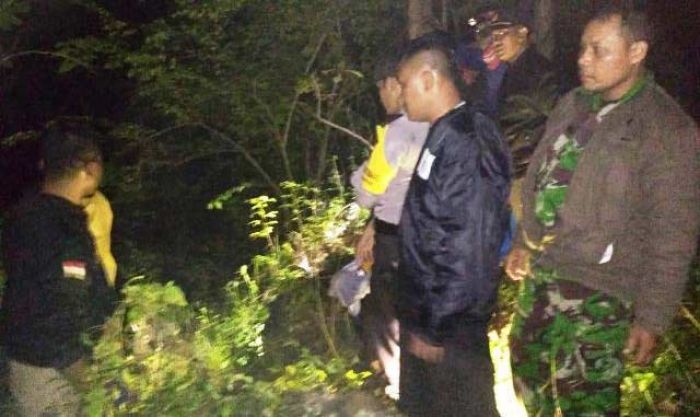 Bencana Longsor Lumpuhkan Akses Jalan di Pacitan Bencana Longsor Lumpuhkan Akses Jalan di Pacitan