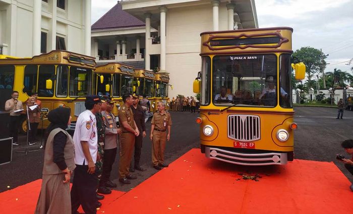 Pemkab Tuban Luncurkan 10 Bus Sekolah Gratis, Berikut Rutenya