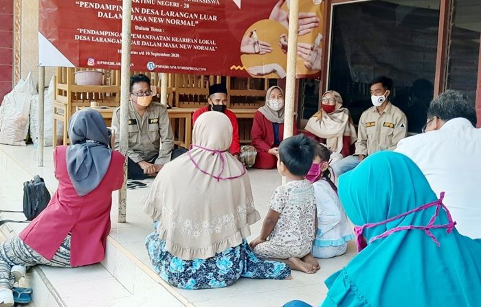 Gandeng FRPB Pamekasan, Mahasiswa PMM UMM Sosialisasi Adaptasi Kebiasaan Baru Gandeng FRPB Pamekasan, Mahasiswa PMM UMM Sosialisasi Adaptasi Kebiasaan Baru