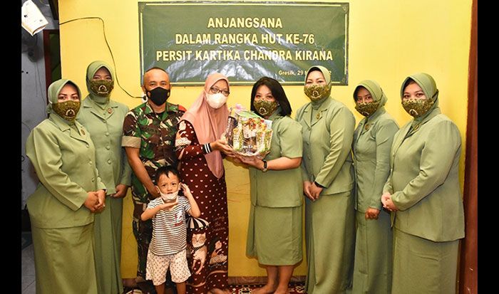 Peringati HUT Persit ke-76, Persit Koorcabrem 084 Gelar Anjangsana di Sidoarjo dan Gresik Peringati HUT Persit ke-76, Persit Koorcabrem 084 Gelar Anjangsana di Sidoarjo dan Gresik