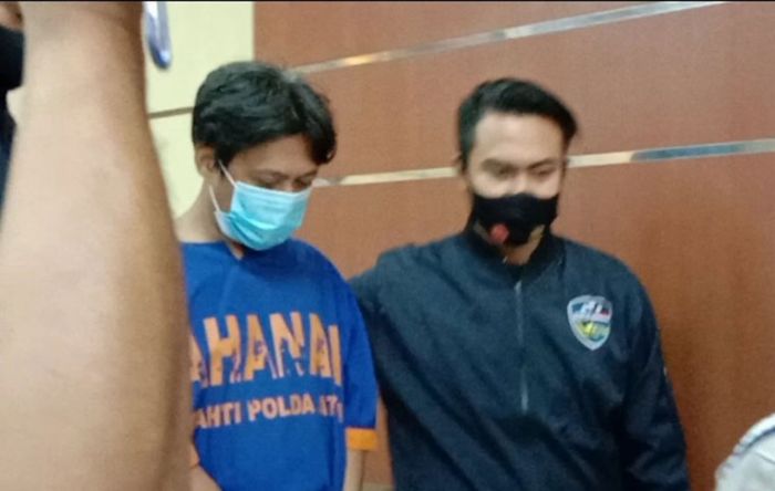 Tersangka Prostitusi Online di Mojokerto Sebut Tarif Siswi SMP Sampai Rp 1,3 Juta Tersangka Prostitusi Online di Mojokerto Sebut Tarif Siswi SMP Sampai Rp 1,3 Juta