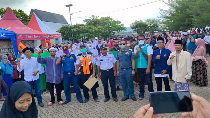 Balik Mondok, Tiket Kapal Santri di Bawean Disubsidi Dishub Gresik Balik Mondok, Tiket Kapal Santri di Bawean Disubsidi Dishub Gresik