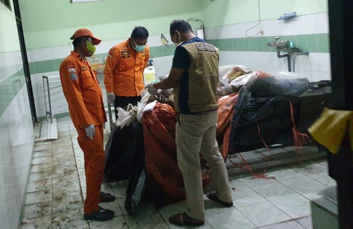 Empat Hari Hilang di Bengawan Solo, Petani Asal Tuban Ditemukan Tak Bernyawa Empat Hari Hilang di Bengawan Solo, Petani Asal Tuban Ditemukan Tak Bernyawa