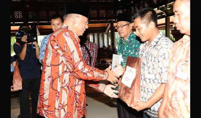 Gelar Peringatan Isra Mi Gelar Peringatan Isra Mi
