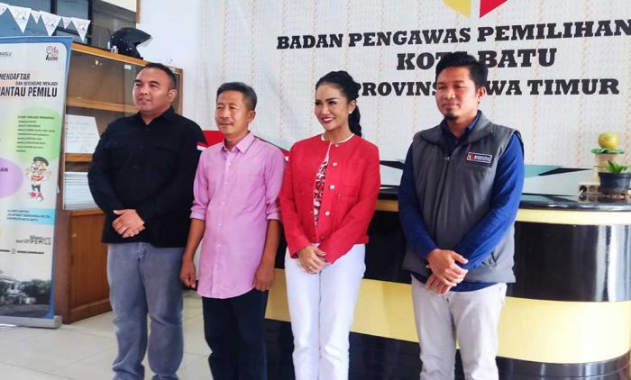 Gara-Gara Datangi Beberapa TPS, Krisdayanti Dipanggil Bawaslu Kota Batu Gara-Gara Datangi Beberapa TPS, Krisdayanti Dipanggil Bawaslu Kota Batu