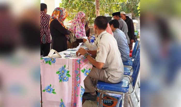 712 Warga Desa Batukerbuy Terima Sertifikat Tanah dari BPN Pamekasan 712 Warga Desa Batukerbuy Terima Sertifikat Tanah dari BPN Pamekasan