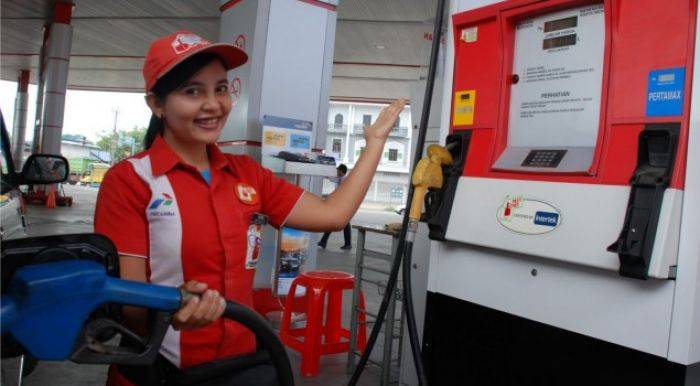 Besok, Premium Rp 6.950/Liter, Solar Rp 5.750/Liter, Dana ”Pungutan” Ditunda Besok, Premium Rp 6.950/Liter, Solar Rp 5.750/Liter, Dana ”Pungutan” Ditunda