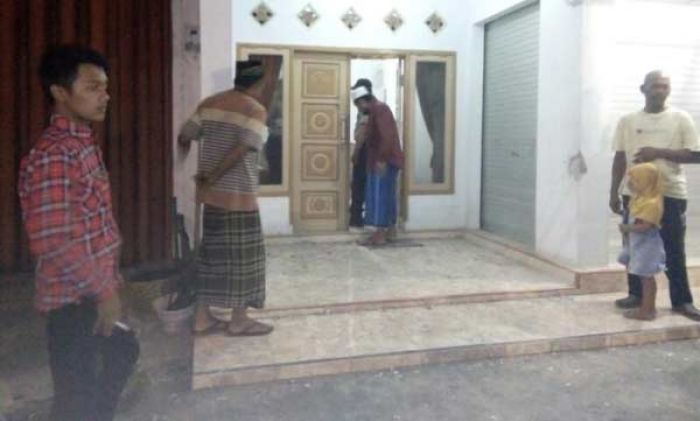 Rumah Juragan Sembako di Yosowilangun Dibondet