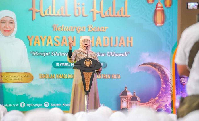 Halalbihalal di Khadijah, Gubernur Khofifah Bersyukur Banyak Murid Diterima PTN Tanpa Tes Halalbihalal di Khadijah, Gubernur Khofifah Bersyukur Banyak Murid Diterima PTN Tanpa Tes