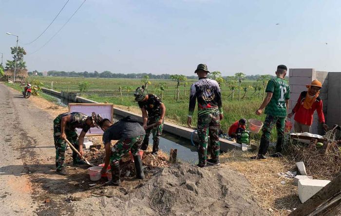 Satgas TMMD ke-120 di Sidoarjo Buatkan Sumur Bor untuk Petani Satgas TMMD ke-120 di Sidoarjo Buatkan Sumur Bor untuk Petani