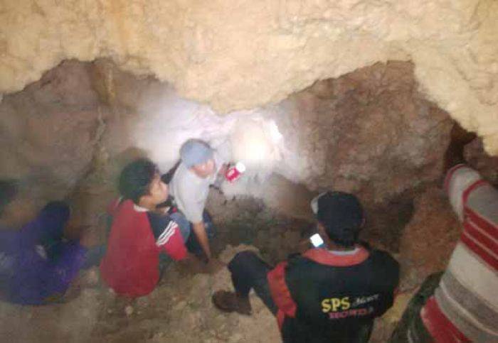 Penemuan Gua di Area Tambang Gegerkan Warga Tuban Penemuan Gua di Area Tambang Gegerkan Warga Tuban
