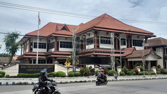 Anggota DPRD Situbondo Soroti Putusan MK yang Batalkan Perpanjangan Masa Jabatan Kades Anggota DPRD Situbondo Soroti Putusan MK yang Batalkan Perpanjangan Masa Jabatan Kades