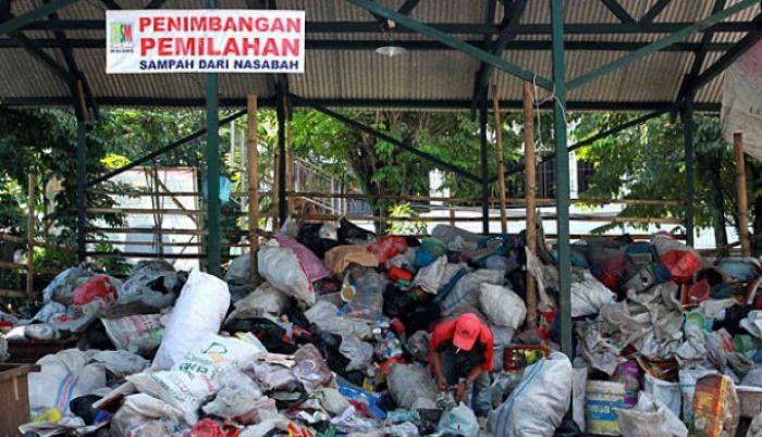 Kelola Limbah di Kampus, Puluhan Mahasiswa di Jember Bentuk Bank Sampah Kelola Limbah di Kampus, Puluhan Mahasiswa di Jember Bentuk Bank Sampah